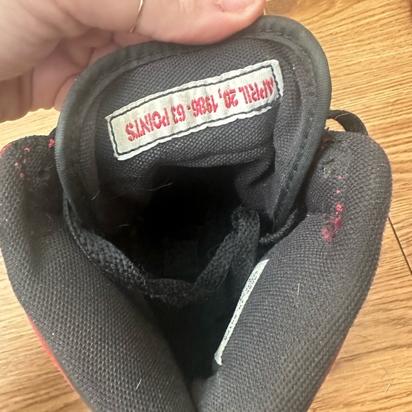 Air Jordan Bred 1s size 8 - Picture 5 of 7